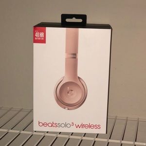 Beats Solo 3 Wireless Rose Gold